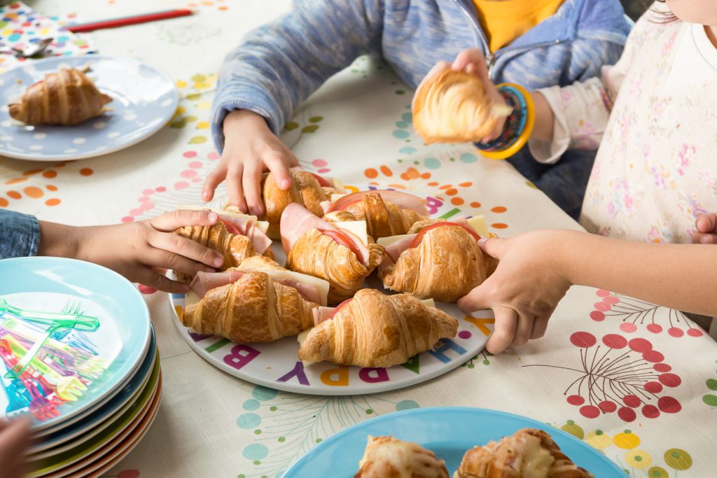 Croissants βουτύρου Χρυσή Ζύμη με Φέτα, Τομάτα και Ελιά