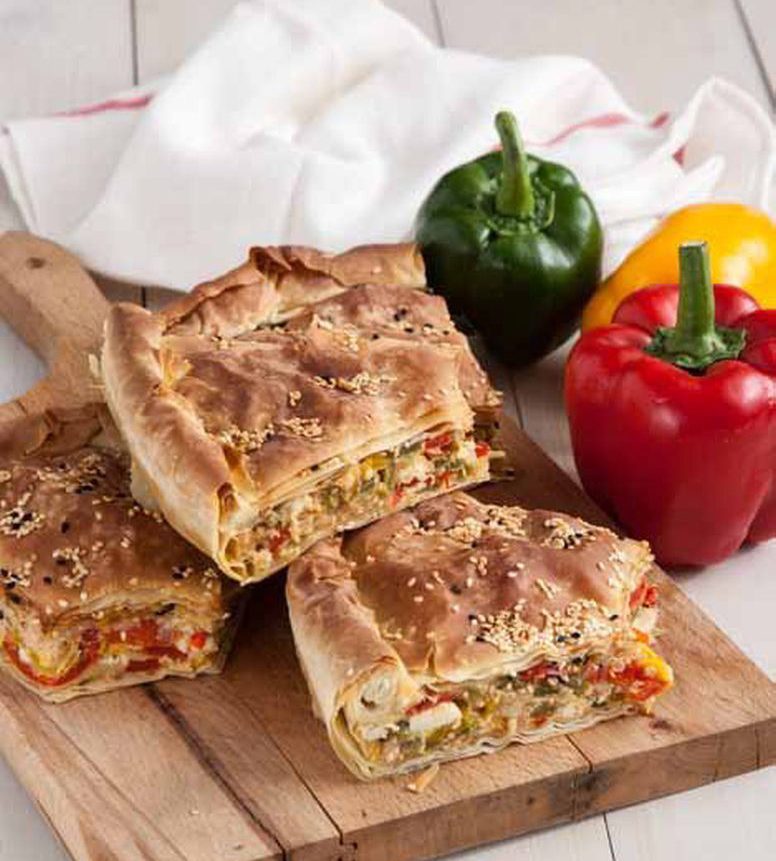 πιπερόπιτα με Χωριάτικο φύλλο Χρυσή Ζύμη