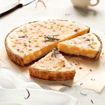 Τάρτα Λευκής Σοκολάτας με Δενδρολίβανο με Ζύμη Κουρού Χρυσή Ζύμη